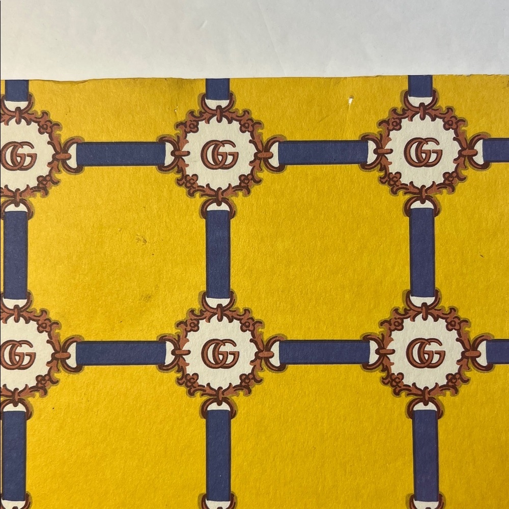GUCCI GG Yellow and Blue Patterned Notebook RARE Find! LIMITED EDITION - Picture 11 of 16